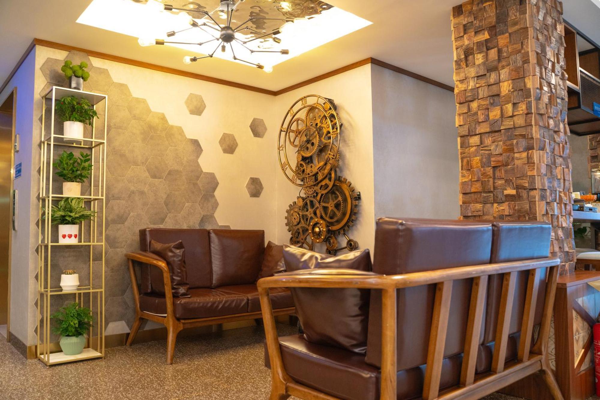 Nost Algia S Hotel Near Beijing Cbd - Cctv, China Zun, Skp And Sanlitun, Tian'Anmen Square, Forbidden City, Free Daily Necessities, Free Night Snack, Free Laundry, English Communication Well, Free Travel Advice , Free Gymnastic, Dış mekan fotoğraf